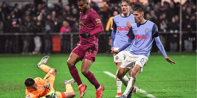 Nhận định chung cuộc đối đầu RB Leipzig vs Holstein Kiel